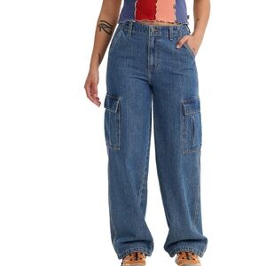 Levi's women's '94 baggy high rise vintage fit cargo joggers jeans size 29/30.